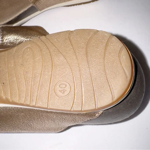 DANSKO Vienna Gold Metallic Sz 40/9 Gold Nappa Casual Slide Flip Flop Sandal - Picture 12 of 15